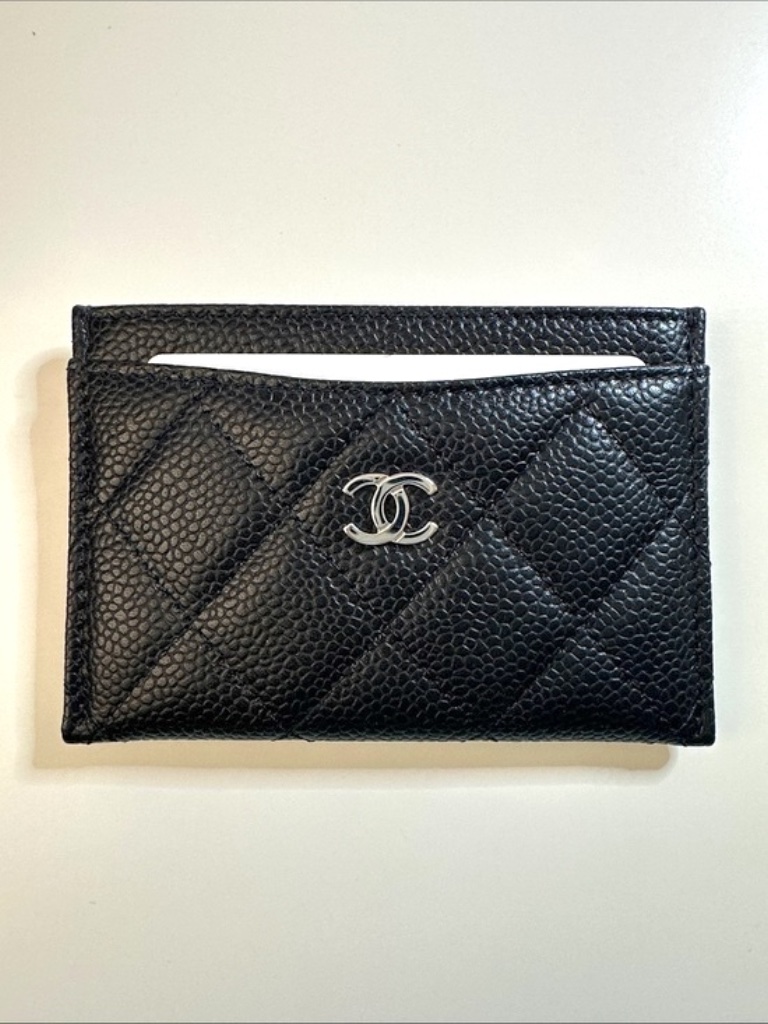 ***New - Chanel Quilted Card Holder